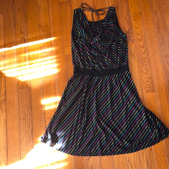 Old Navy Tie Back Summer Dress - Picture 10 of 10